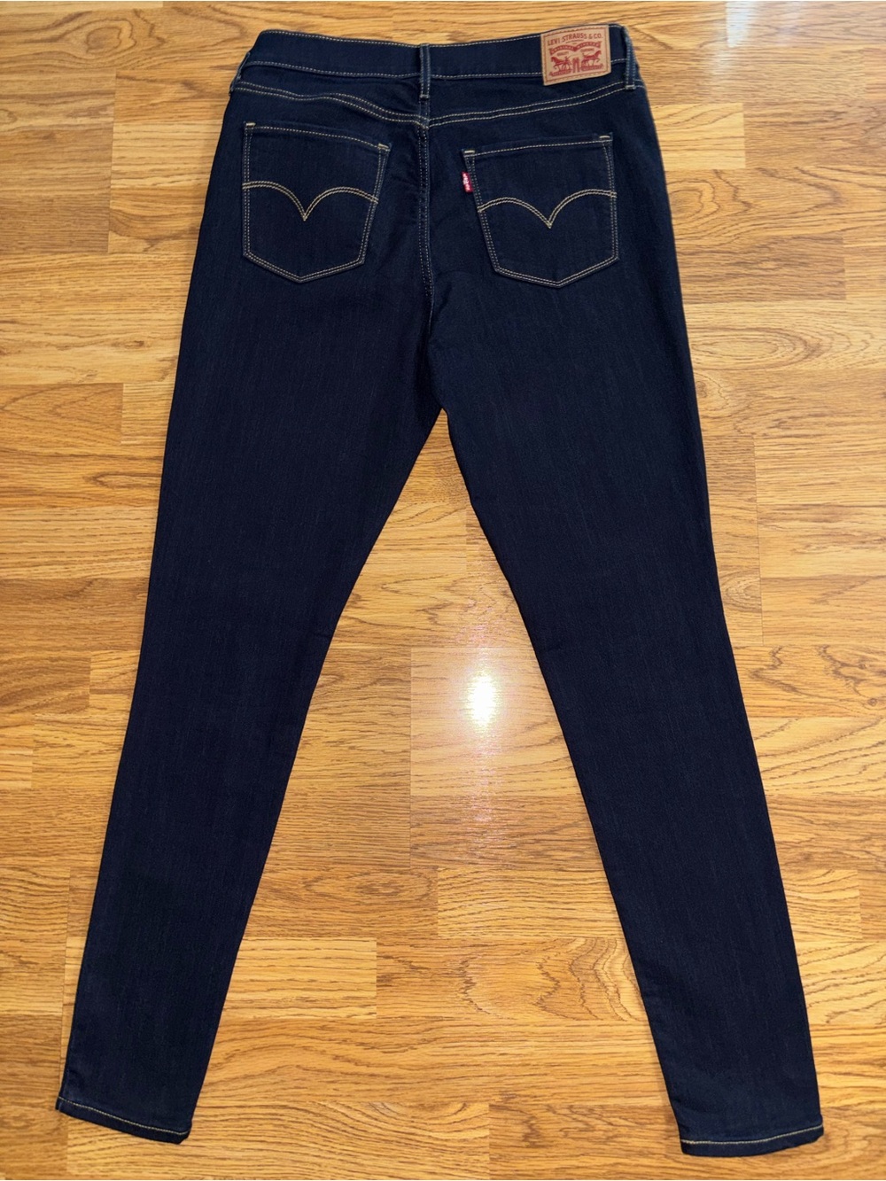 Levi’s Mid Rise Skinny Jeans Women’s Waist Size 30 Length 30 Dark Blue Wash READ